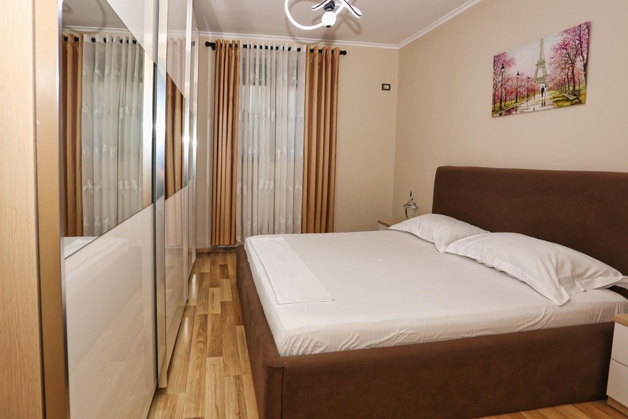 R&B City Center Apartment Tirana Exterior foto