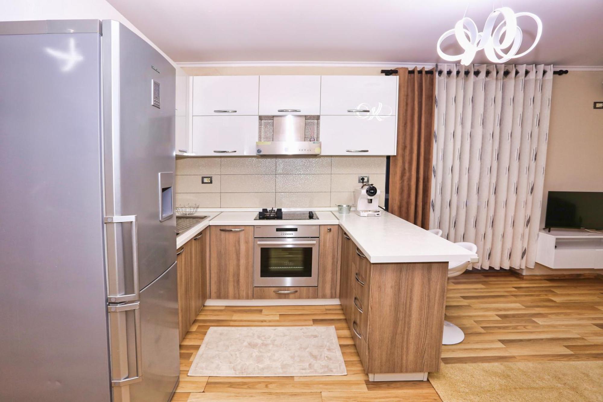 R&B City Center Apartment Tirana Exterior foto